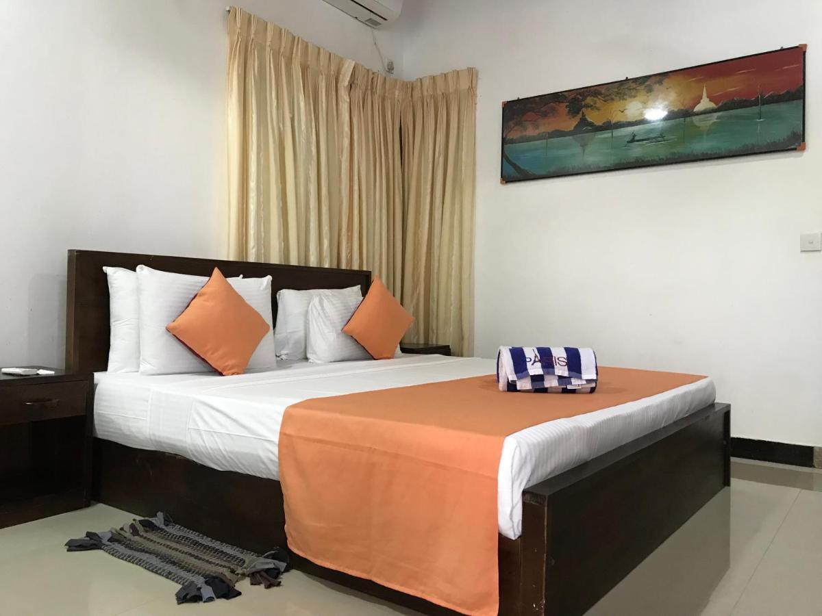 Paris Garden Resort Trincomalee Eksteriør billede