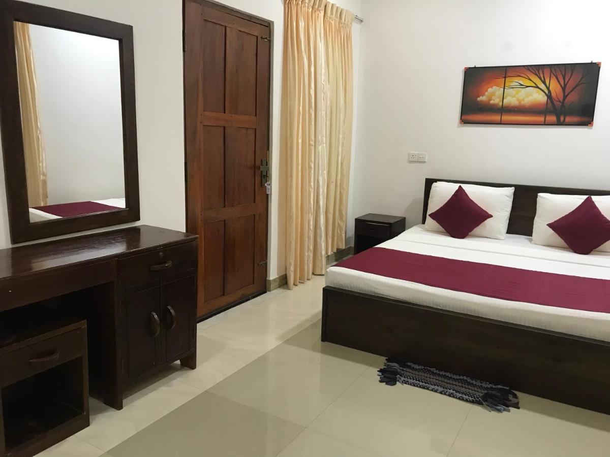 Paris Garden Resort Trincomalee Eksteriør billede