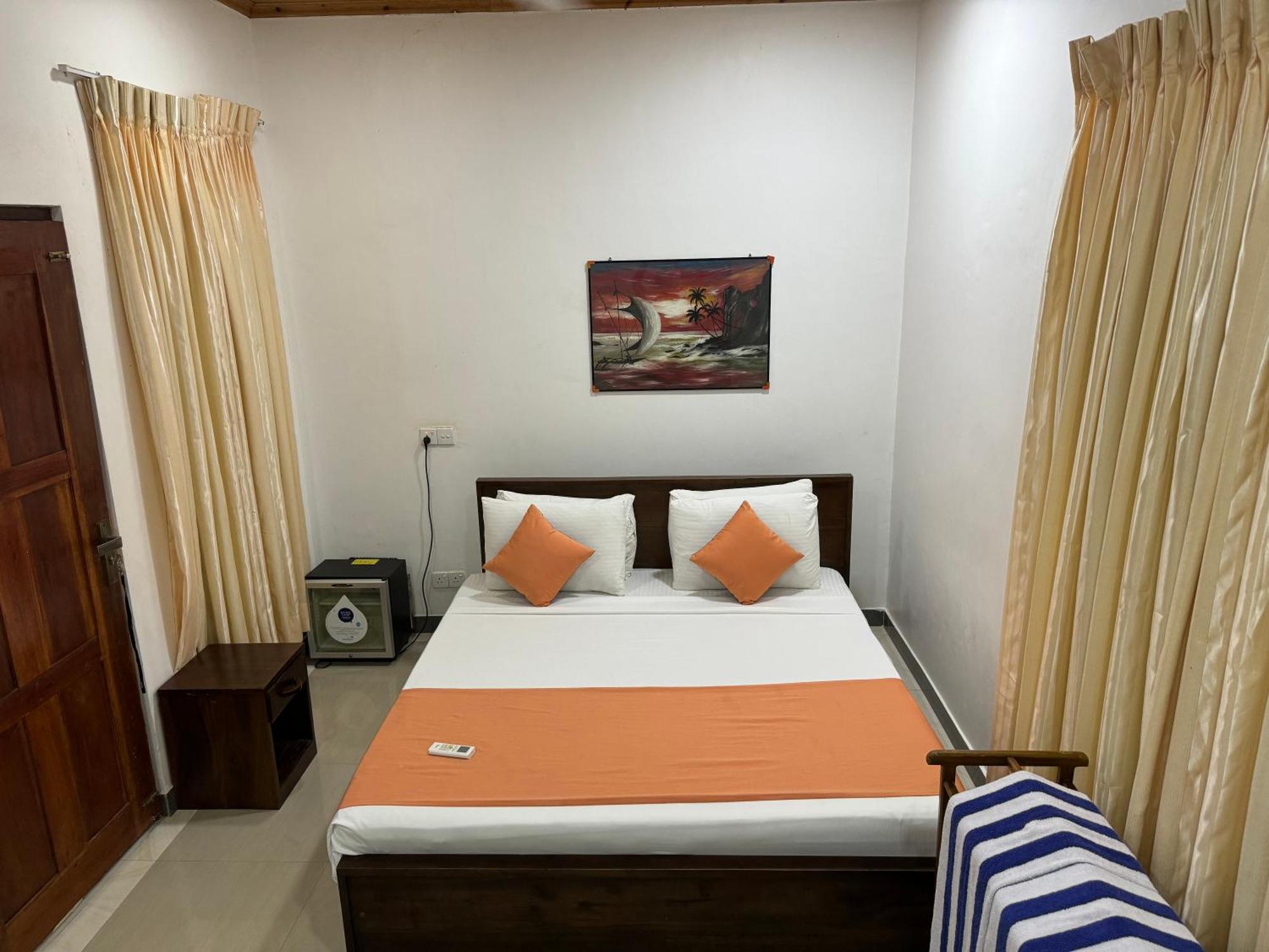 Paris Garden Resort Trincomalee Eksteriør billede