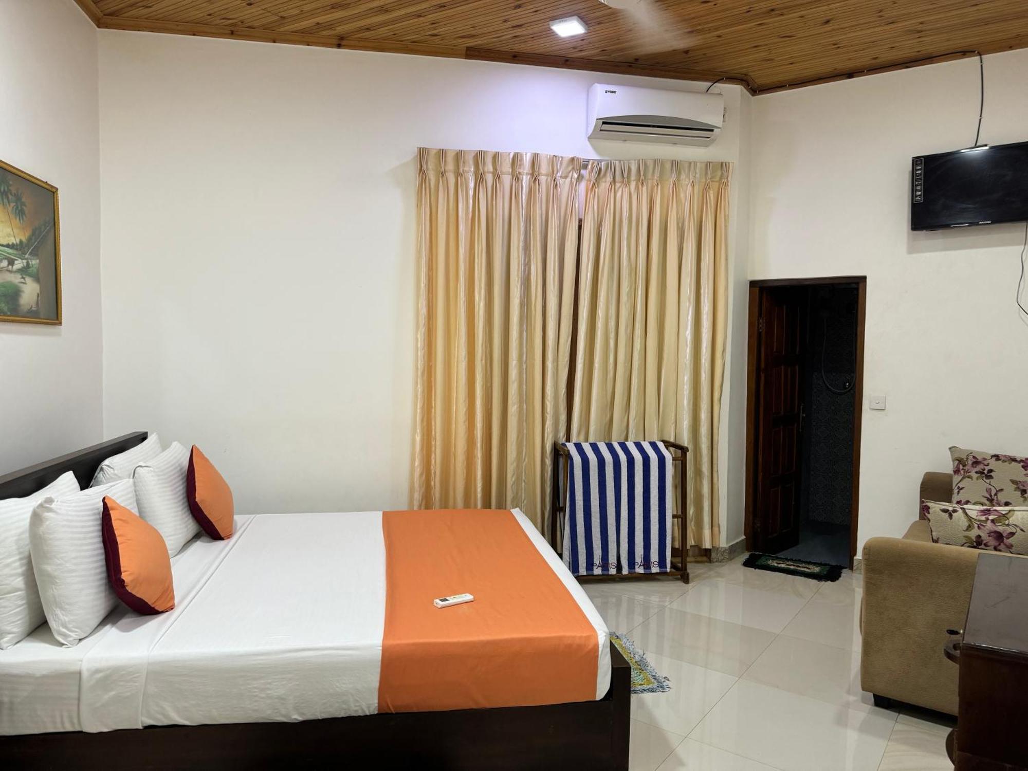 Paris Garden Resort Trincomalee Eksteriør billede